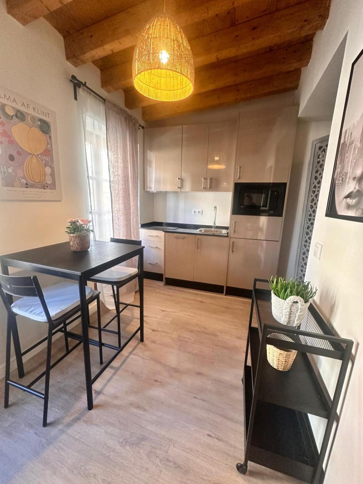Panther Home Salvador Sevilla Kültér fotó